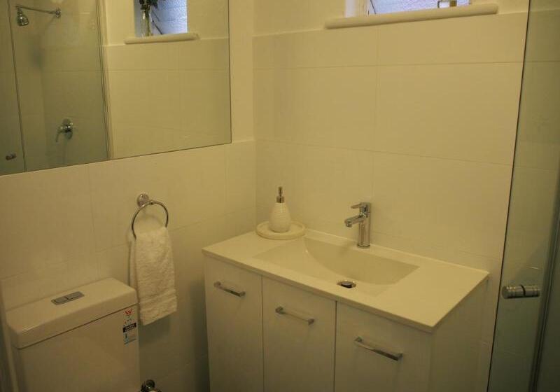 בית מלון כפרי City Quarters On Brewer