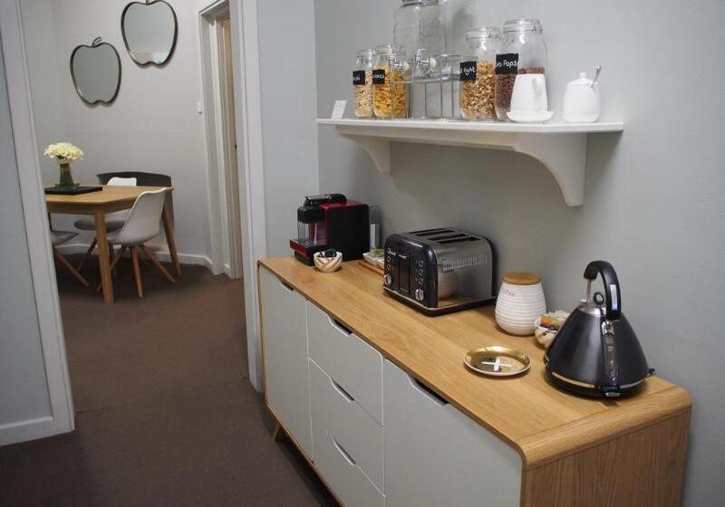 בית מלון כפרי City Quarters On Brewer