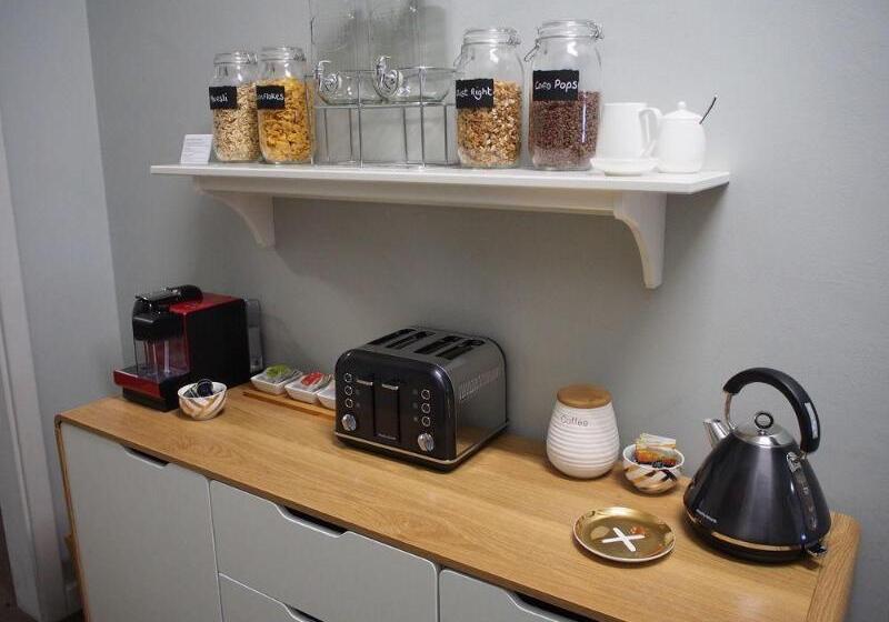 בית מלון כפרי City Quarters On Brewer