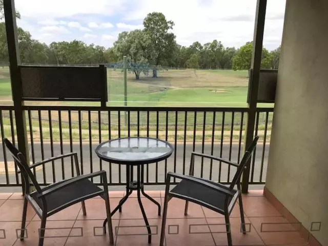 ホテル Emerald Executive Apartments