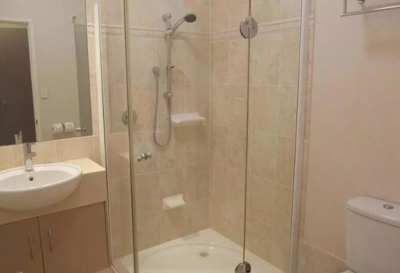 ホテル Emerald Executive Apartments