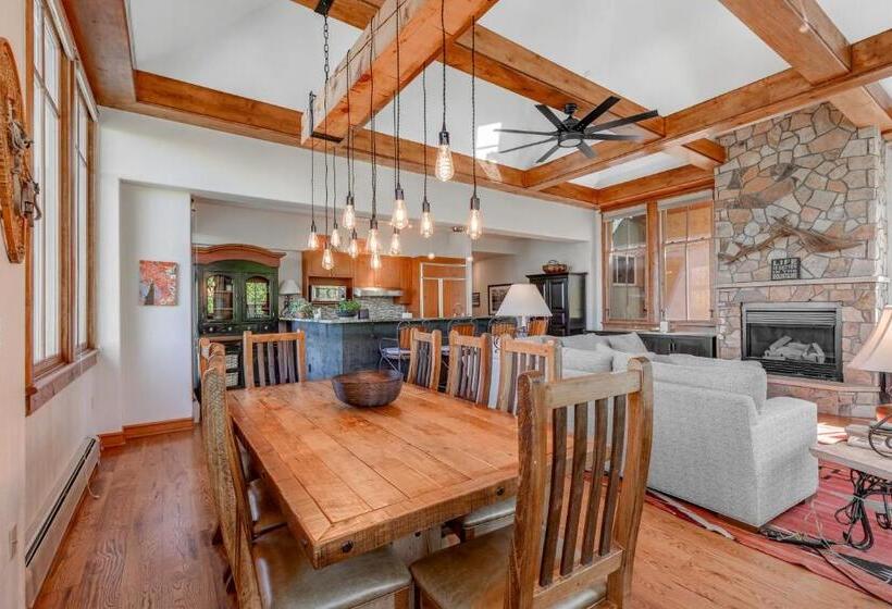 هتل Palmyra 4a Panoramic Peaks Lodge