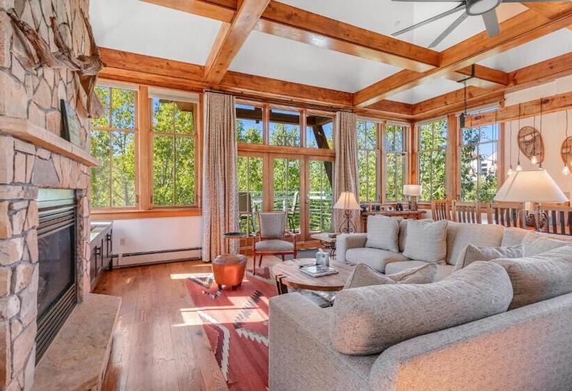 هتل Palmyra 4a Panoramic Peaks Lodge