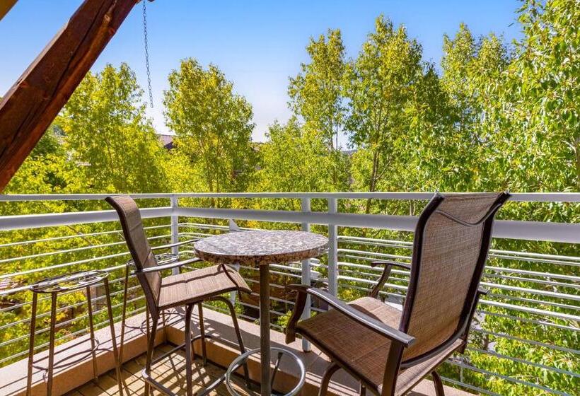 هتل Palmyra 4a Panoramic Peaks Lodge