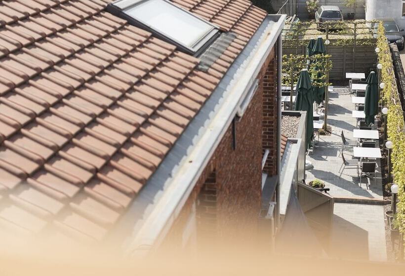 هتل Restaurant & Guesthouse Cachet De Cire