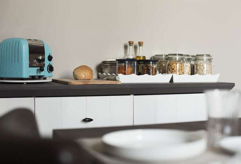 هتل Restaurant & Guesthouse Cachet De Cire