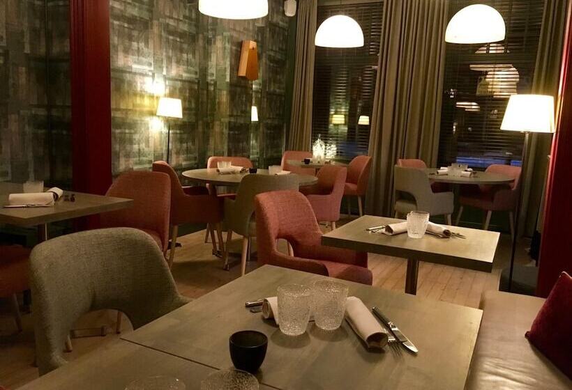 هتل Restaurant & Guesthouse Cachet De Cire