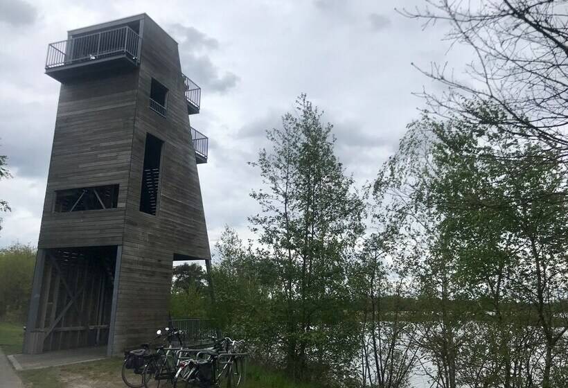 هتل Restaurant & Guesthouse Cachet De Cire