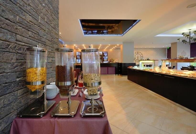 בית מלון כפרי Sana Spa