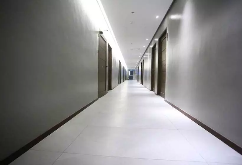 ホテル Acro Residences