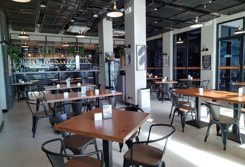 Hotel Acro Residences