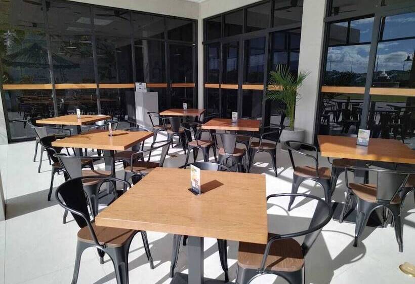 Hotel Acro Residences