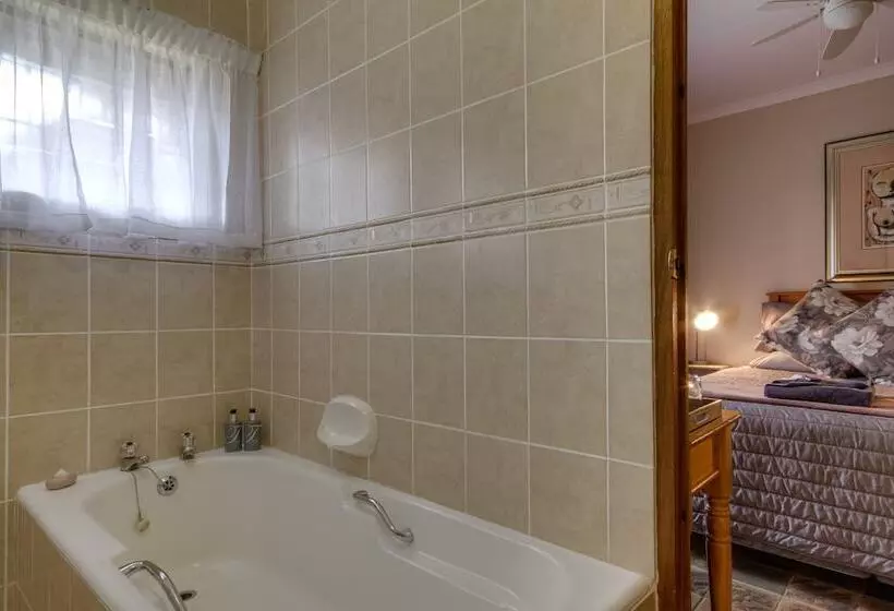 Buya Futhi Bed & Breakfast