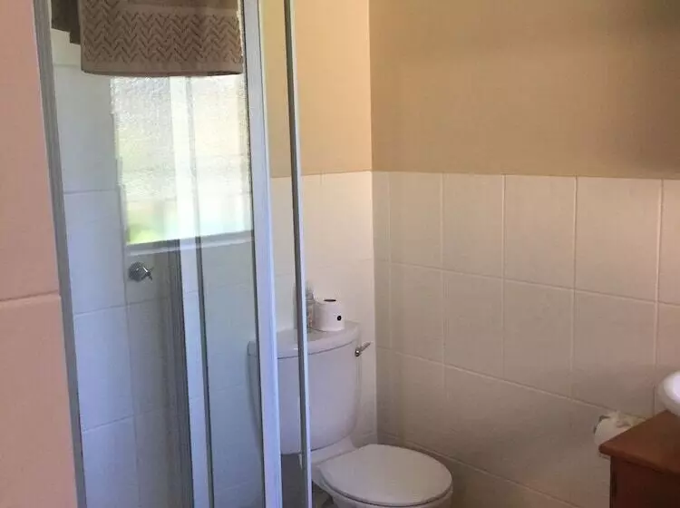 Buya Futhi Bed & Breakfast