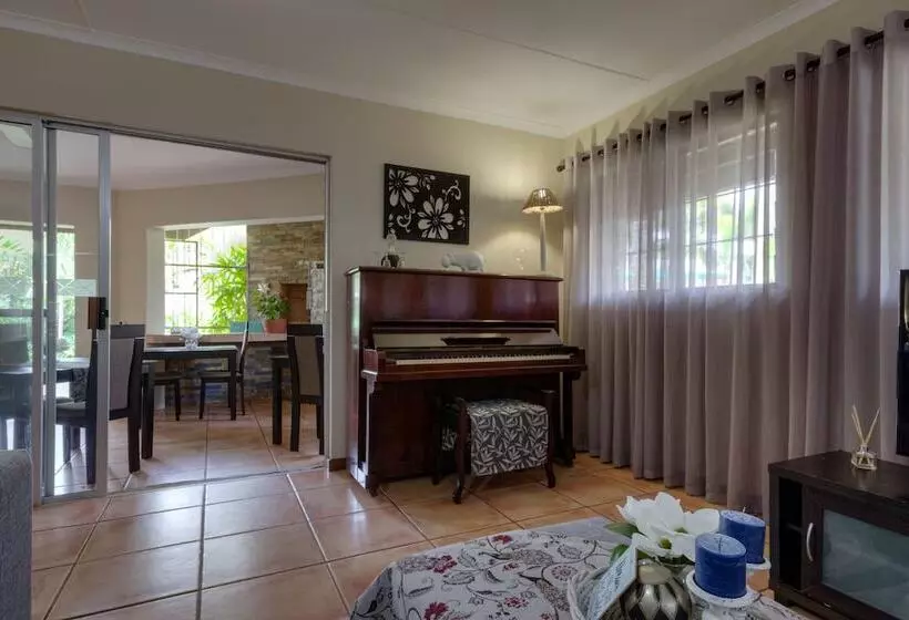 Buya Futhi Bed & Breakfast