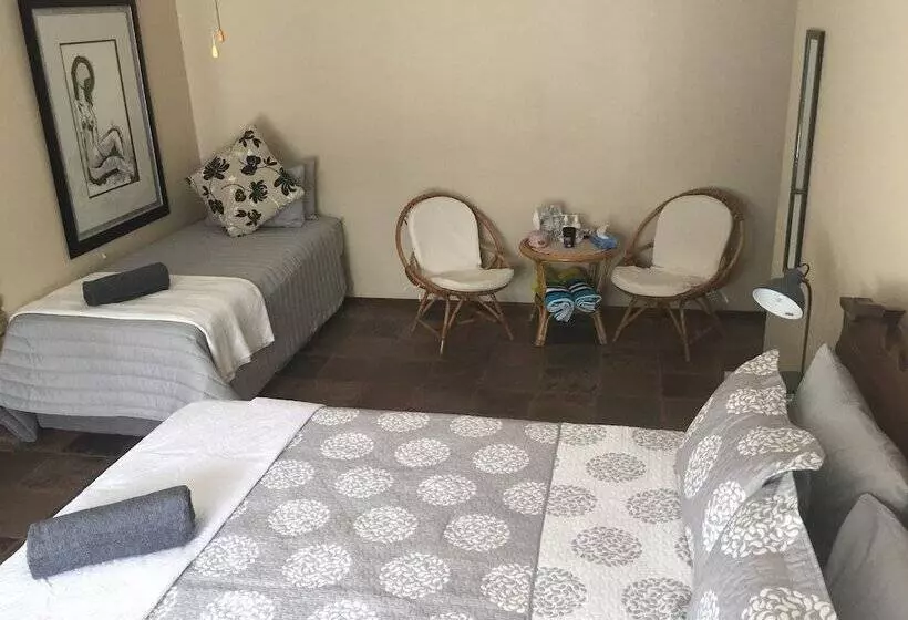 Buya Futhi Bed & Breakfast