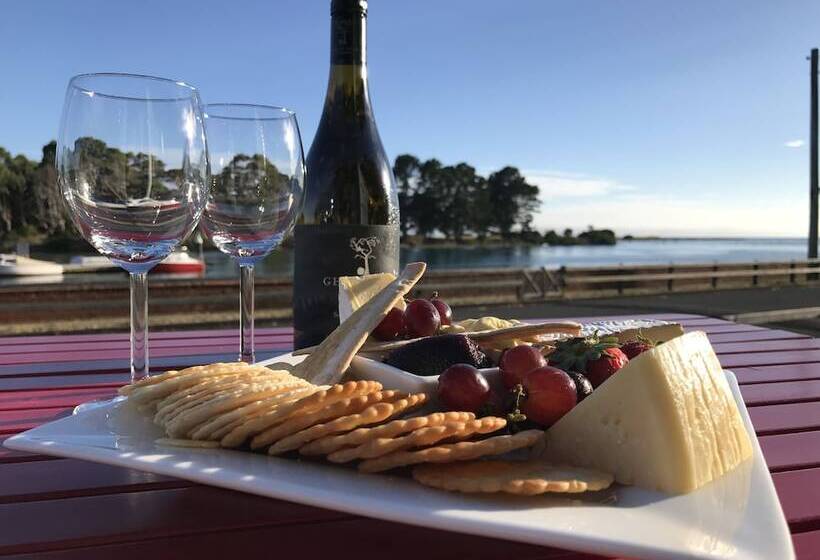 Coastal Pods Wynyard