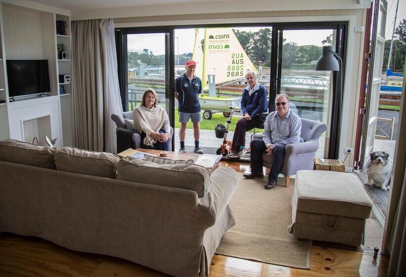 Coastal Pods Wynyard