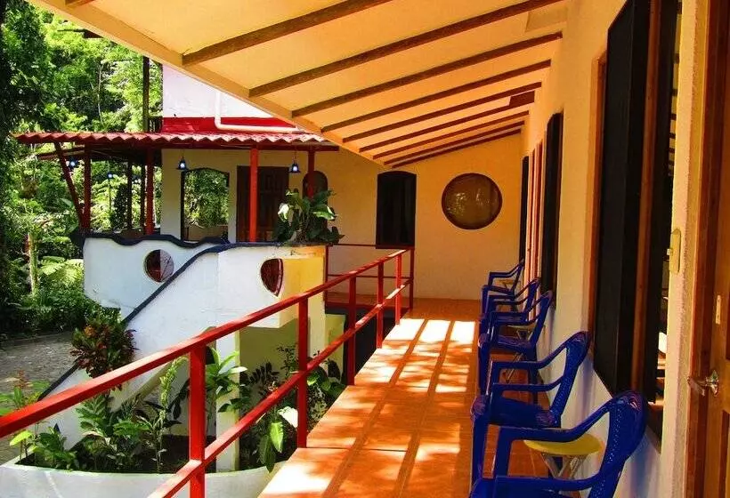 Hotelli Agua Inn