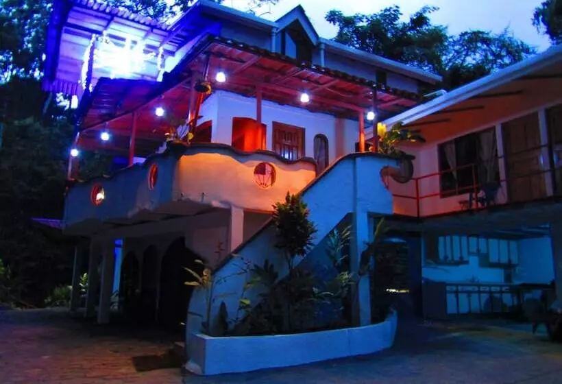 Hotelli Agua Inn