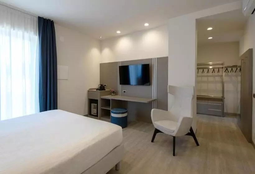 ホテル & Apartments Sasso