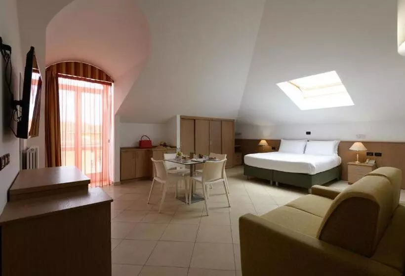 ホテル & Apartments Sasso