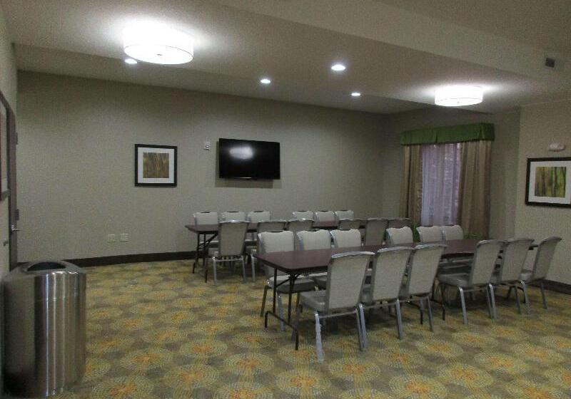 호텔 Best Western Plus Fairview Inn & Suites