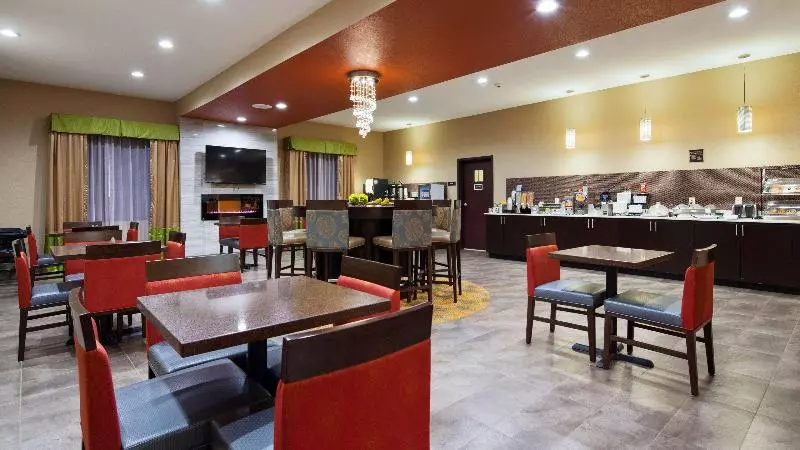 ホテル Best Western Plus Fairview Inn & Suites