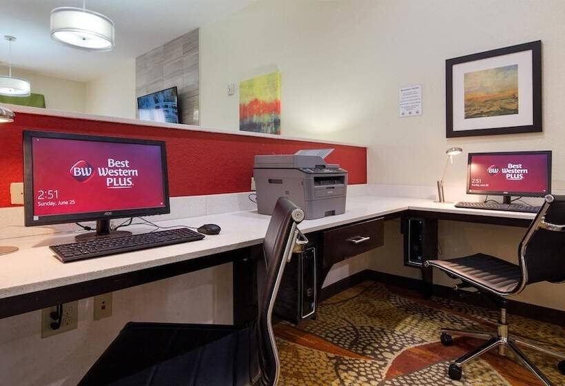 호텔 Best Western Plus Fairview Inn & Suites