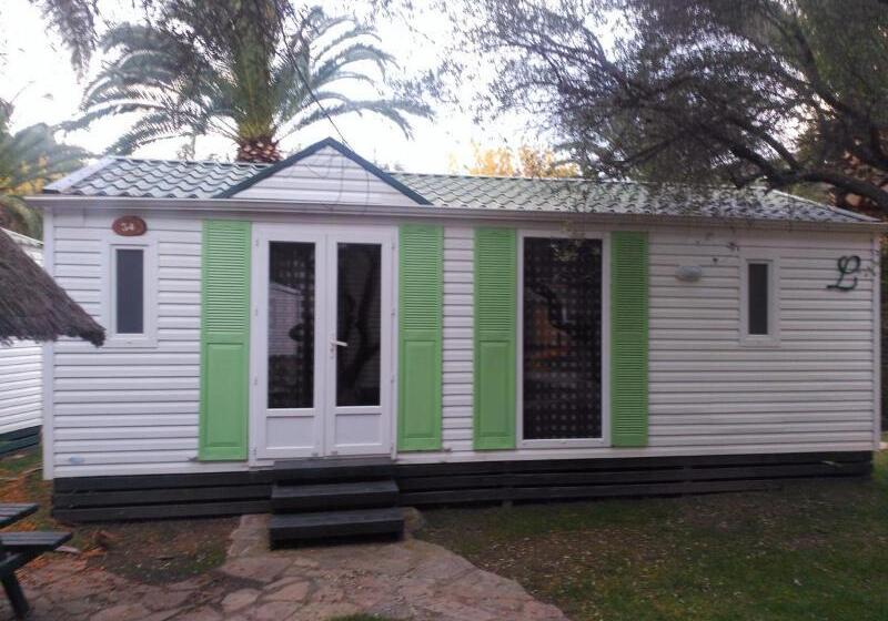 هتل Camping & Resort La Torre Del Sol