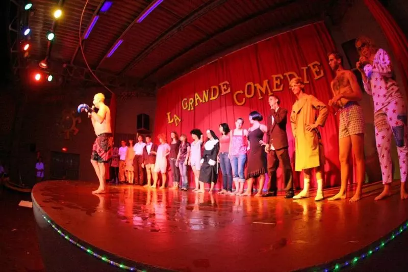 ホテル Camping & Resort La Torre Del Sol