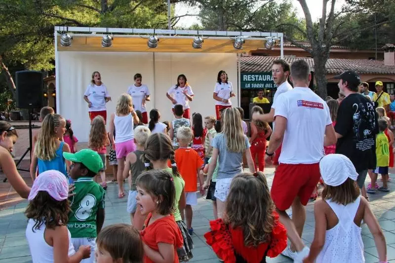 ホテル Camping & Resort La Torre Del Sol
