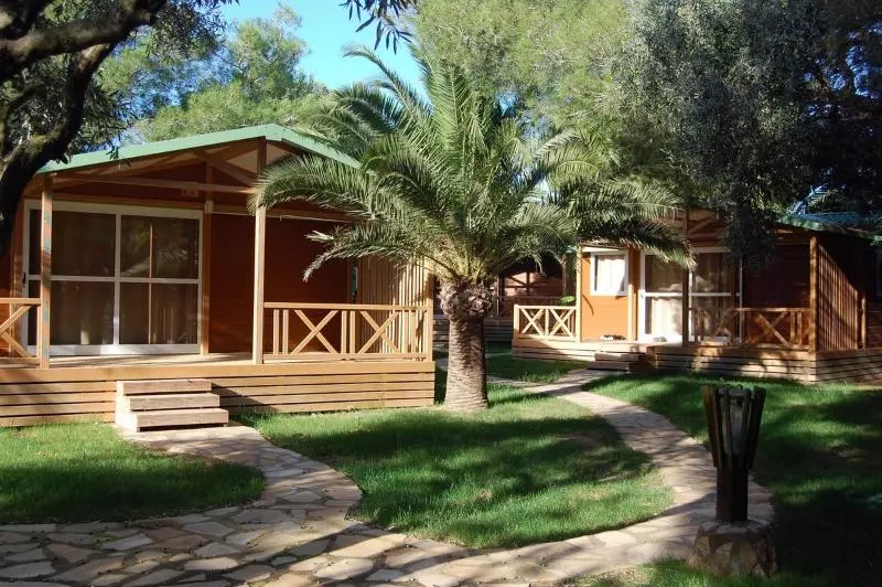 ホテル Camping & Resort La Torre Del Sol