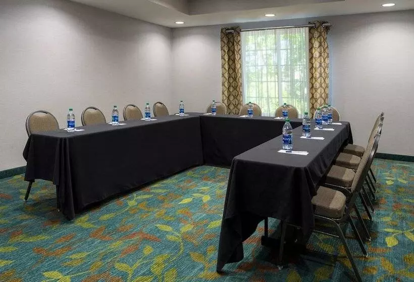 ホテル Candlewood Suites Grove City   Outlet Center, An Ihg
