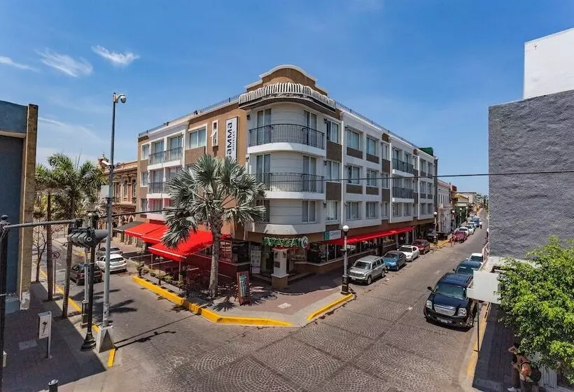 ホテル Gamma Mazatlan The Inn At Centro Historico