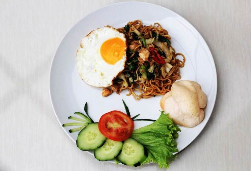 ホテル Collection O Grand Pondok Puri Ayu