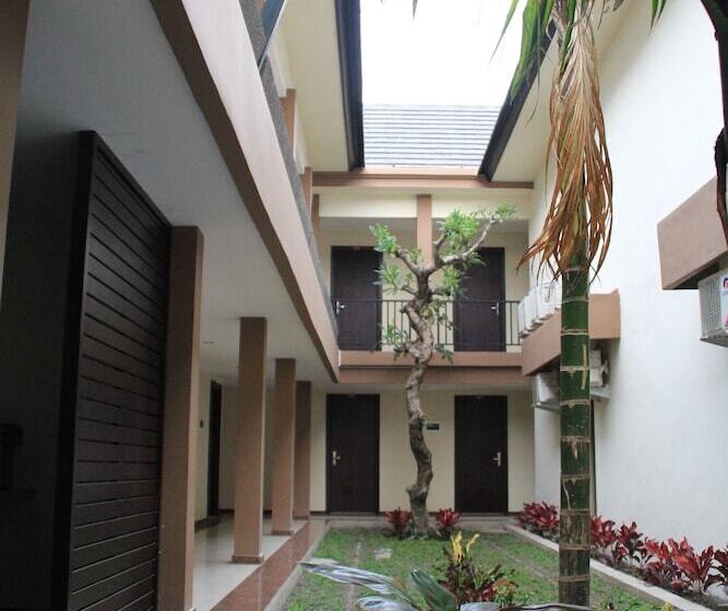 ホテル Collection O Grand Pondok Puri Ayu