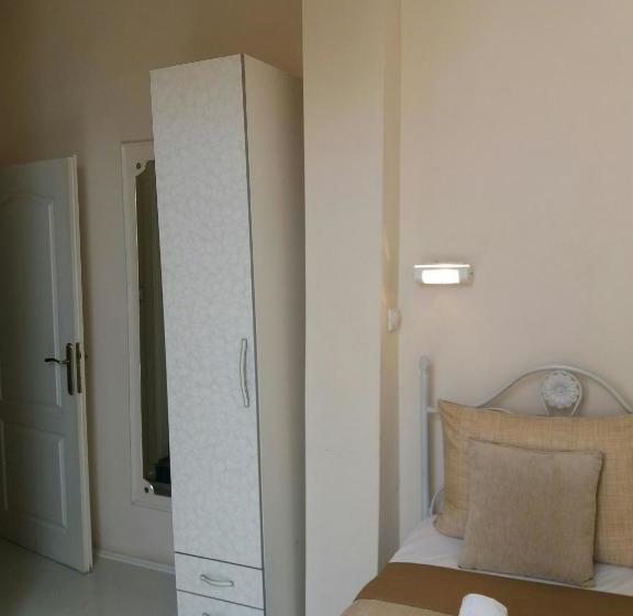 هتل Guest House El Greco