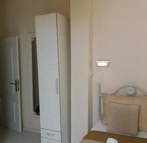هتل Guest House El Greco