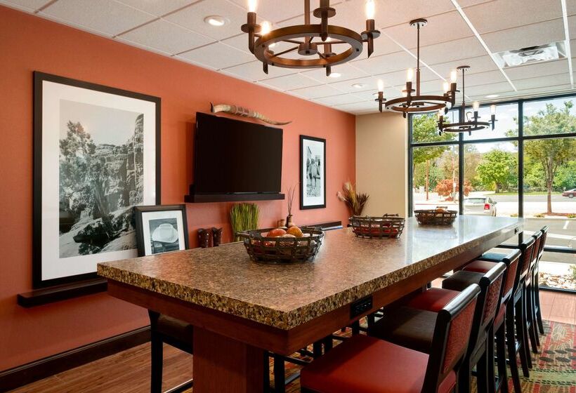 هتل Hampton Inn Kanab