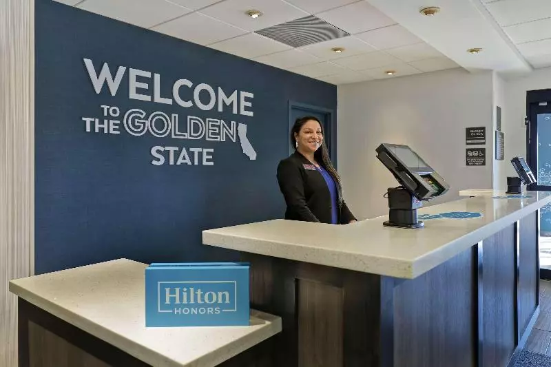 ホテル Hampton Inn Turlock