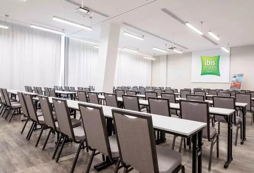 ホテル Ibis Styles Bialystok
