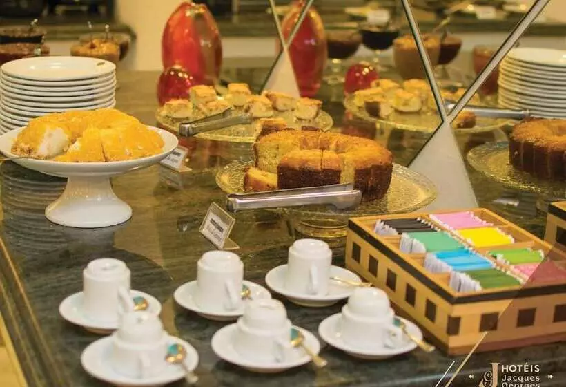 Hotelli Jacques Georges Business