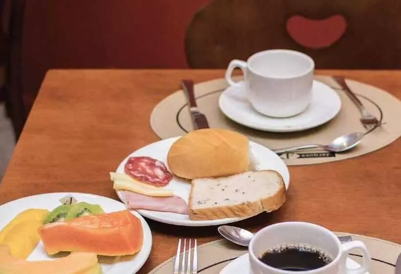 Hotelli Jacques Georges Business