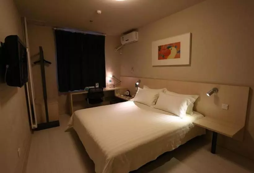 Hotelli Jinjiang Inn Beijing Wangfujing