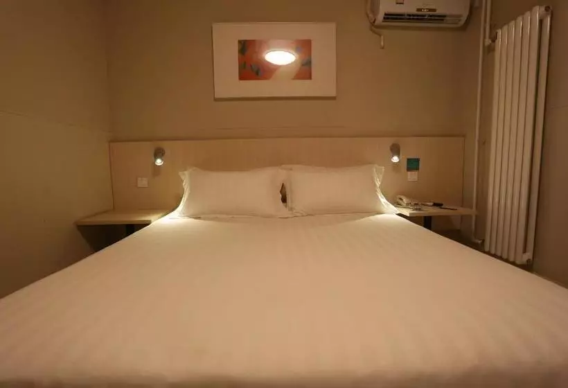 Hotelli Jinjiang Inn Beijing Wangfujing