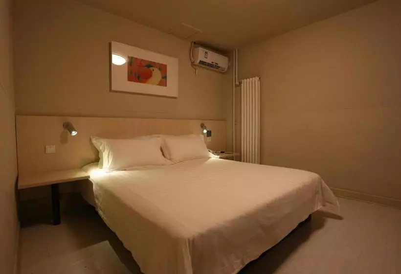 Hotelli Jinjiang Inn Beijing Wangfujing