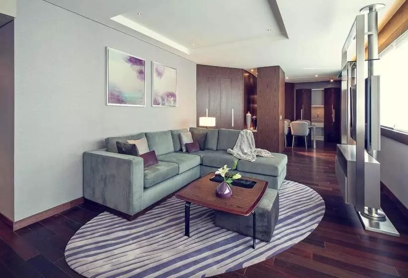 هتل Mercure Santa Rosa La Pampa