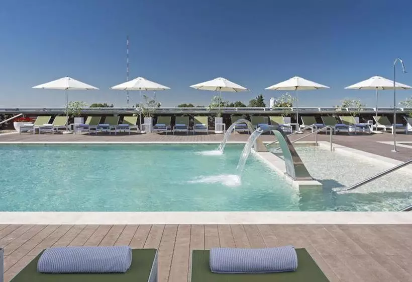 هتل Mercure Santa Rosa La Pampa
