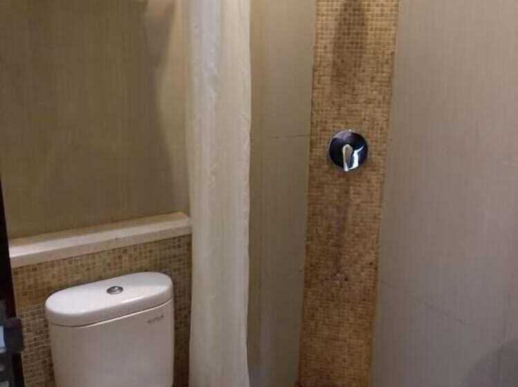 Otel Oasis Siliwangi Sport